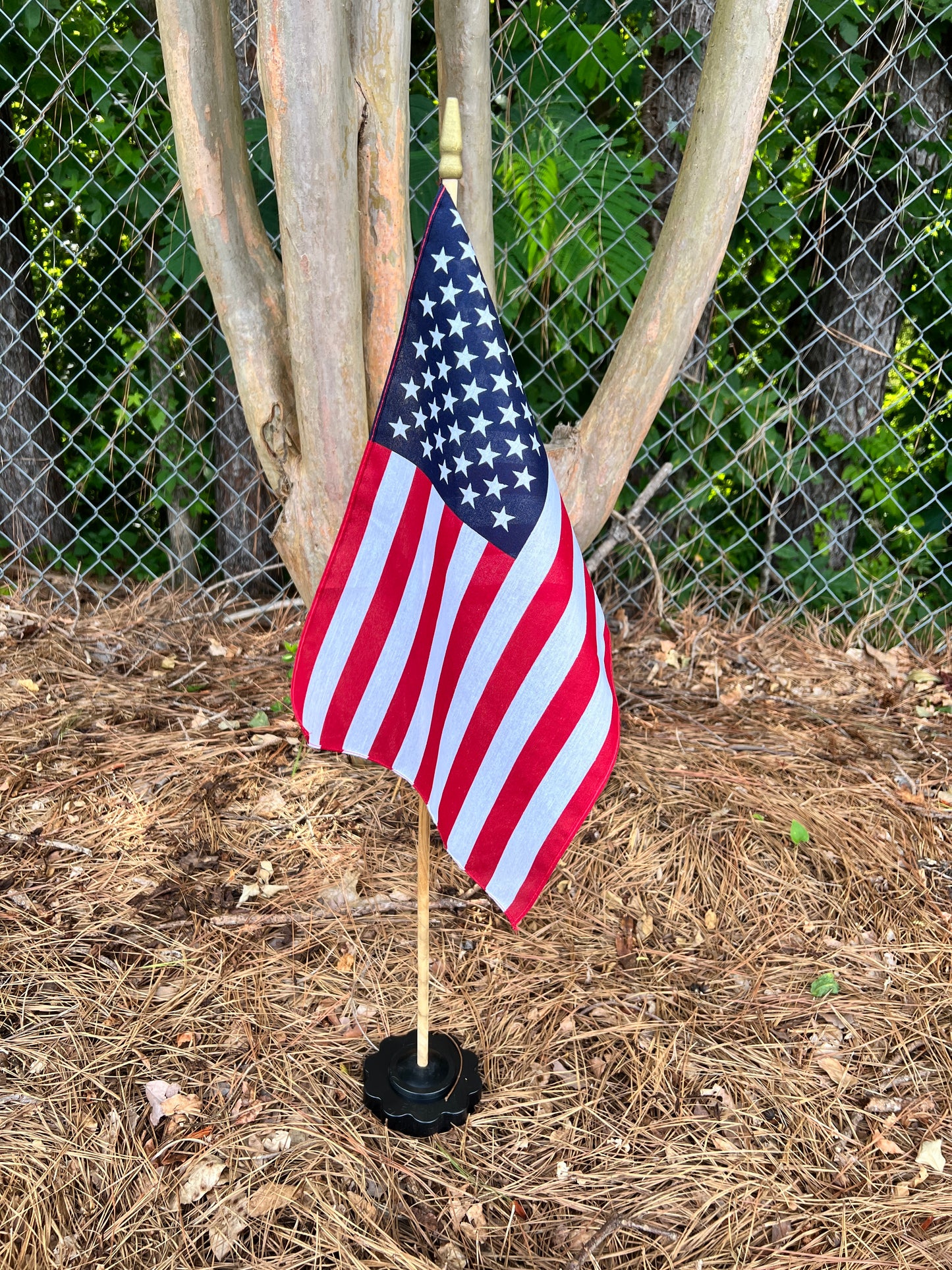 Stick flag “Step On” Base Holder